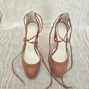 Anne Klien Dusty Pink Suede, Size 8.5 Ankle Tie, like new condition